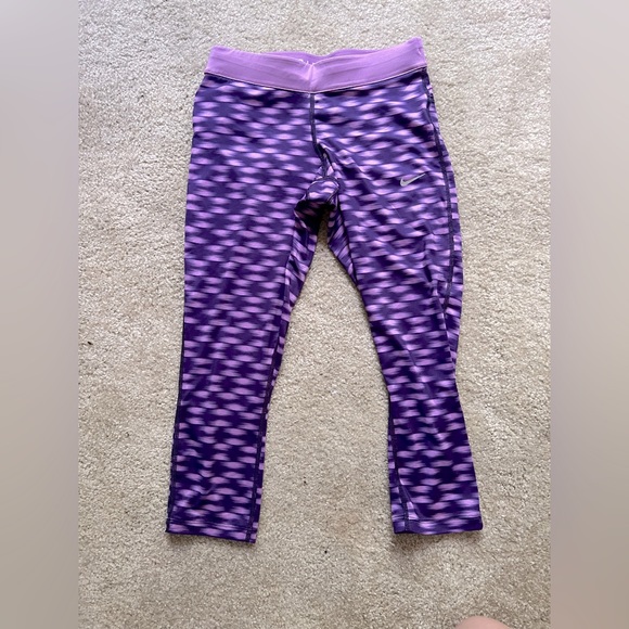 Nike cropped pants - Picture 1 of 1